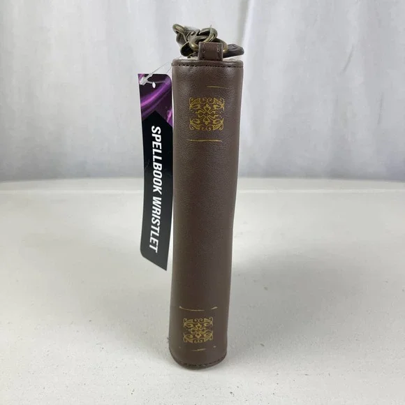 🚫SOLD🚫 NWT Think Geek Spellbook Billfold Wallet SOLD OUT Brown Faux Leather - Picture 7 of 16